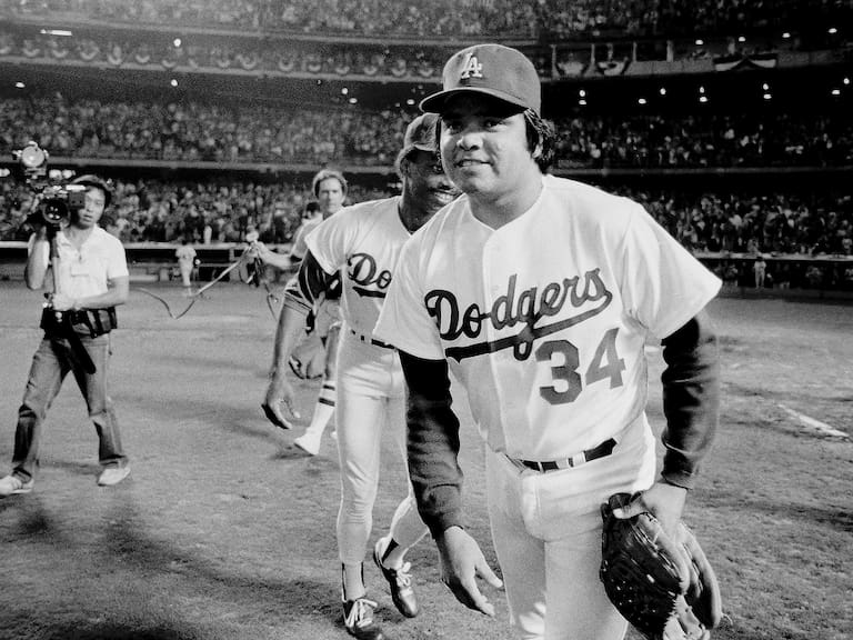 Fernando Valenzuela gano el apoyo de los latinos para los Dodgers