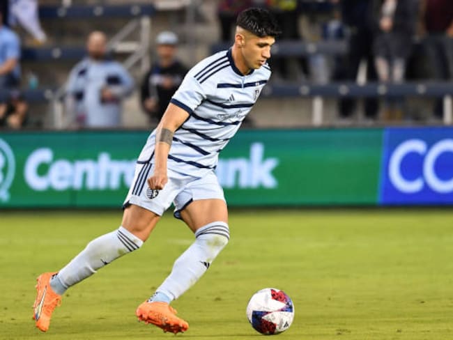 Alan Pulido aclara rumores sobre la posibilidad de regresar a jugar a Chivas