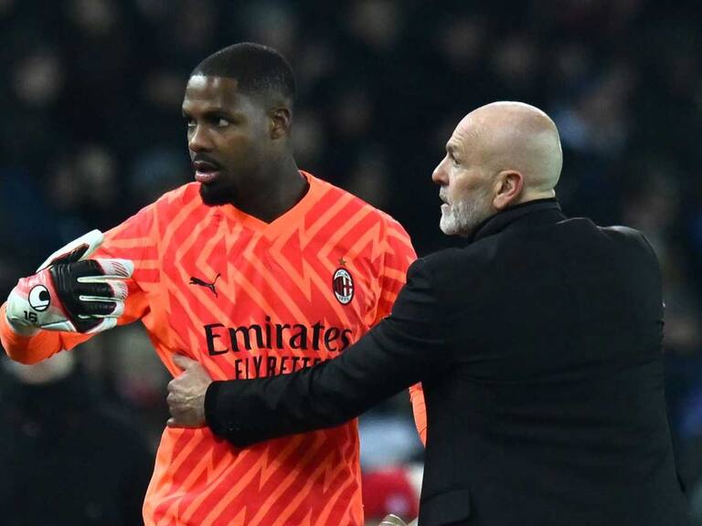 Maignan fue insultado por los hinchas del Udinesse