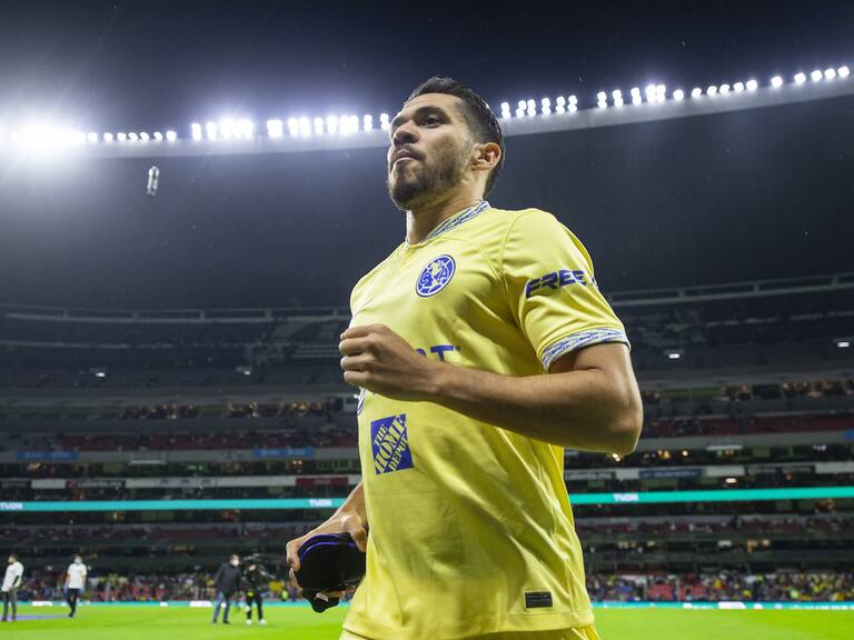 Henry Martín está tocado y no fue con selección