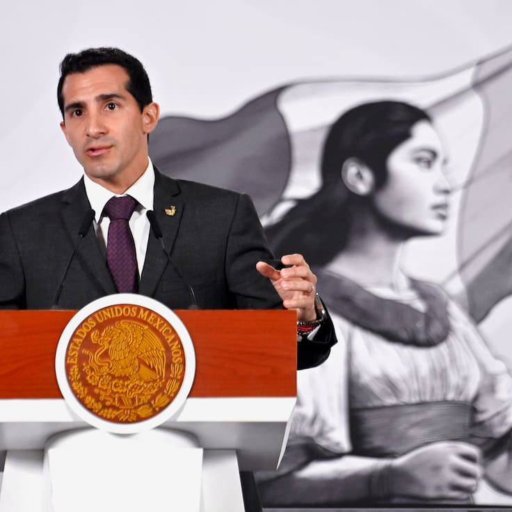 ¿Dónde quedaron 20 millones? Rommel Pacheco exige cuentas al COM y promete becas directas