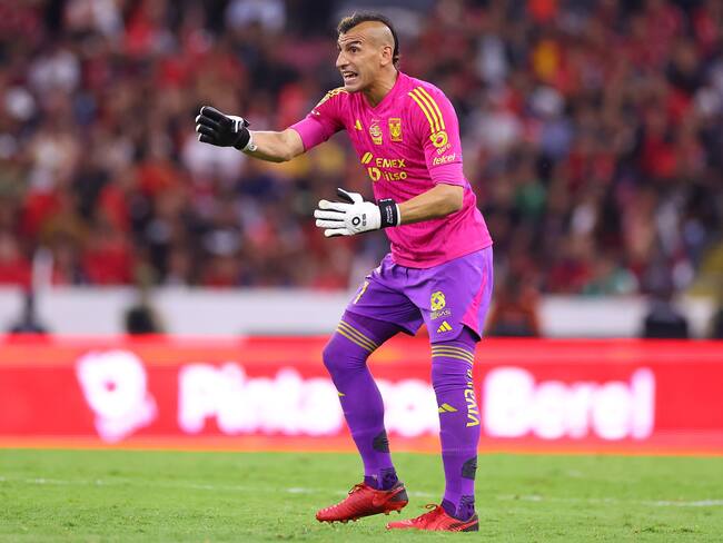 Nahuel Guzmán igualará el récord del Cabrito Arellano en el Clásico Regio