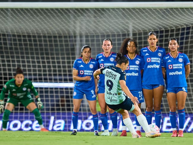 Cruz Azul cae frente a Pachuca en la Ida de los Cuartos de Final de la Liga MX Femenil
