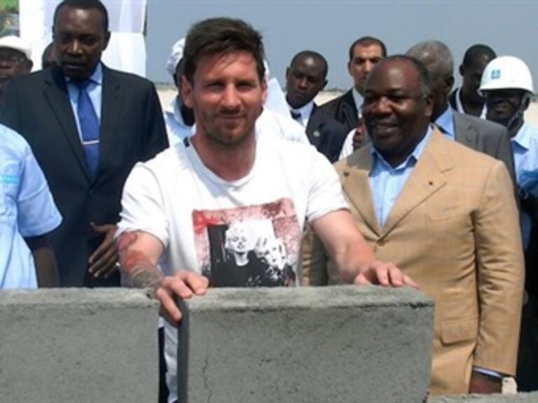 Señalan aspecto de Messi durante evento en África