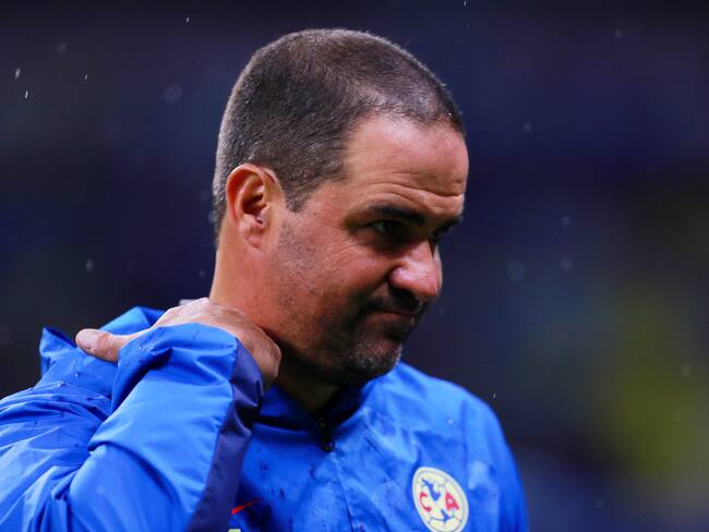 André Jardine ausente en el entreamiento del América, fue operado de emergencia