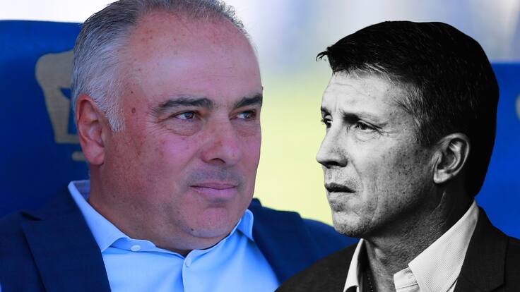 Guillermo Vázquez alza la mano para dirigir a Pumas, por delante de Robert Dante Siboldi