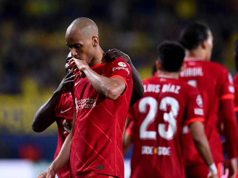 VILLARREAL, SPAIN - MAY 03: (THE SUN OUT, THE SUN ON SUNDAY OUT) Fabinho of Liverpool celebrates after scoring the first goal during the UEFA Champions League Semi Final Leg Two match between Villarreal and Liverpool at Estadio de la Ceramica on May 03, 2022 in Villarreal, Spain. (Photo by Andrew Powell/Liverpool FC via Getty Images)