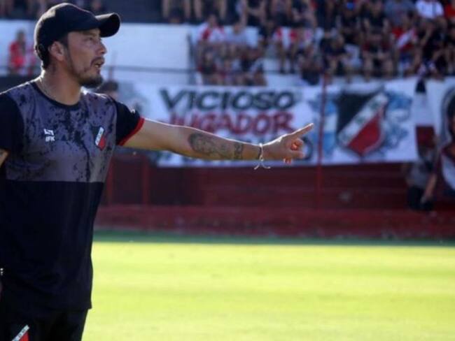Rubens Sambueza fue cesado como director técnico del Maipú de Argentina