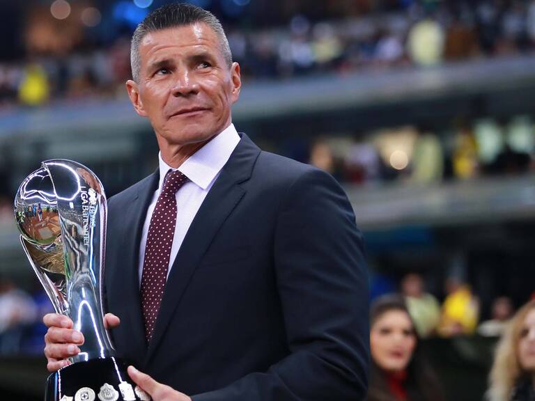 Alfredo Tena, dispuesto a ayudar al América hasta 'abriendo la puerta'