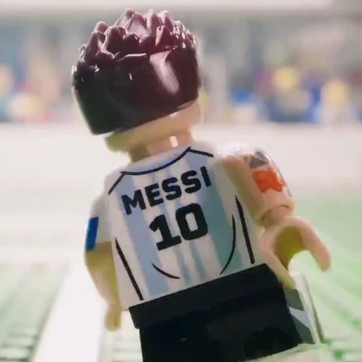 LEGO se equivoca en homenaje a Lionel Messi tras su retiro de la Selección Argentina y los fans no lo perdonan