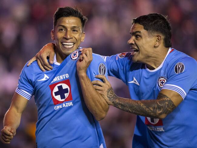 Cruz Azul logra remontada y vence a Xolos en auténtica fiesta de Liguilla