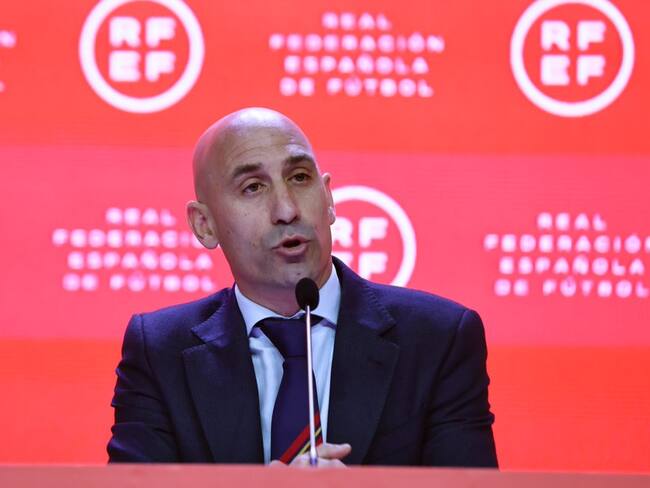 ¡Última hora! Luis Rubiales decide no demitir de su cargo y culpa a Hermoso de polémico beso