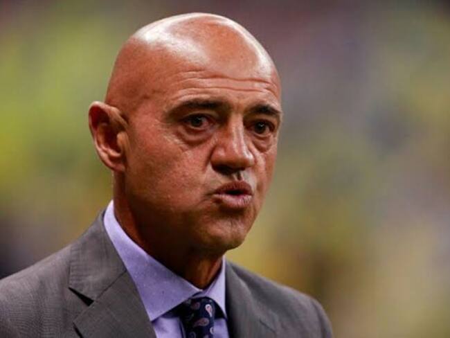 En el suelo no te patean mas que en Querétaro”; la pesada broma de Chelis en TV