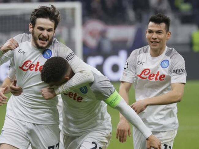 Napoli, con un Chucky en plan grande, ganó de visita en Frankfurt
