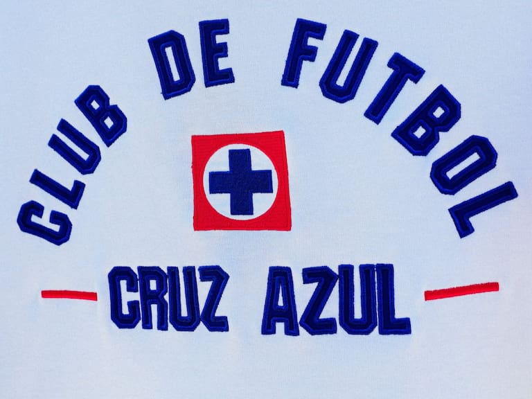 Cruz Azul lanza colección retro rumbo al Centenario de La Máquina