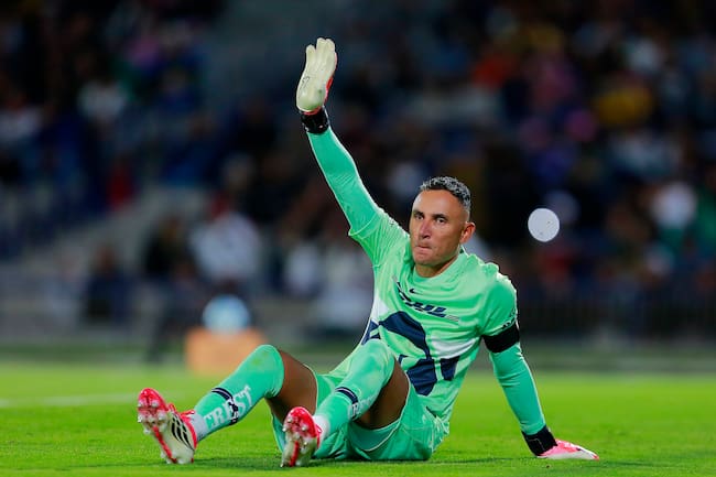 Keylor Navas jugando ante Rayados