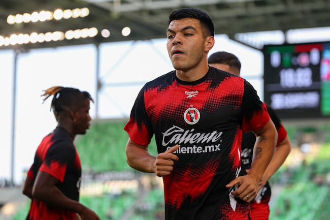 Iván Tona entrenando con Xolos