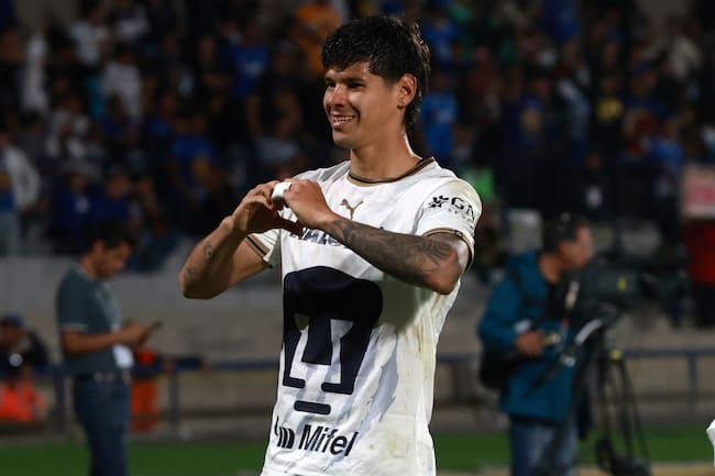 Pumas llega tras empatar contra Cruz Azul en C.U.