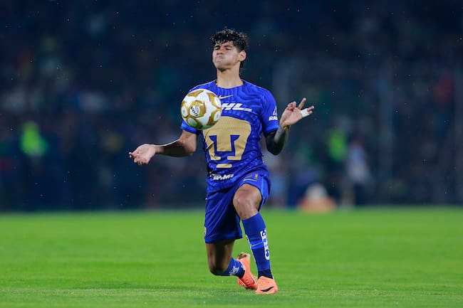 Morales en el Olímpico Universitario