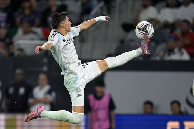 David Vázquez jugando ante Mazatlán