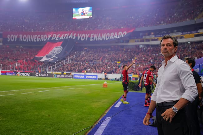 Diego Cocca en su último partido en el Estadio Jalisco