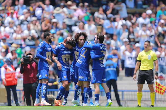 Pumas ruge en el Olímpico: Robert Morales y Memo Martínez liquidan a Mazatlán en el Clausura 2026