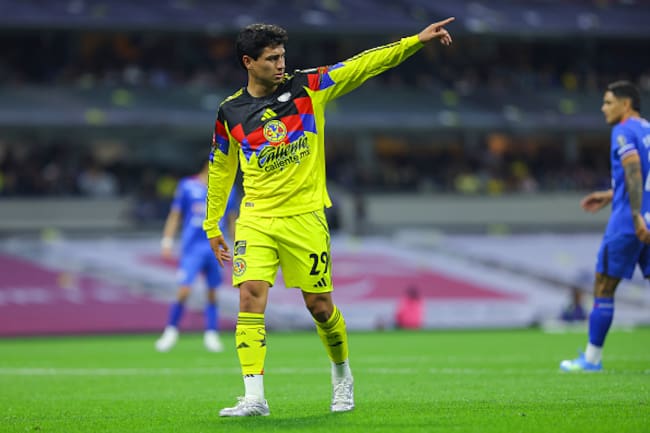 Ramón Juárez en el Clásico Capitalino