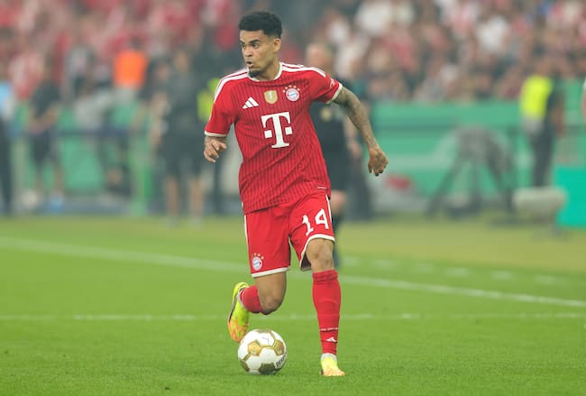 Luis Díaz en la Final de la DFB Pokal contra Stuttgart