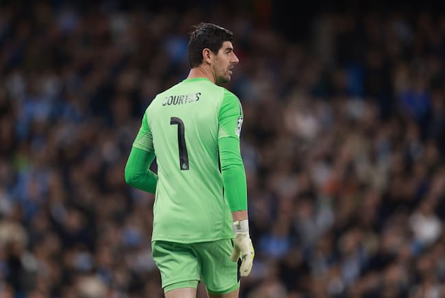 Courtois en el partido de Manchester City vs Real Madrid en los octavos de final de la Liga de Campeones