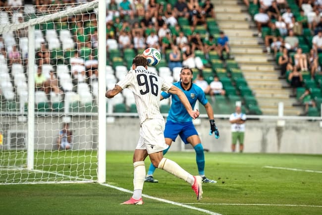 Efraín Juárez Hungría UEFA
