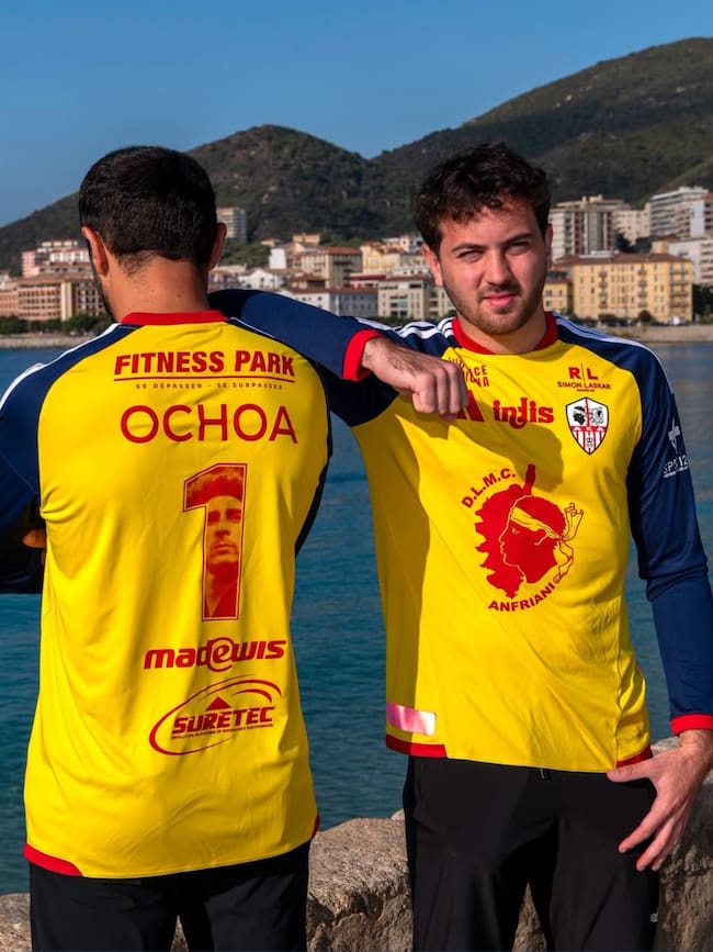 Jersey edición especial Memo Ochoa