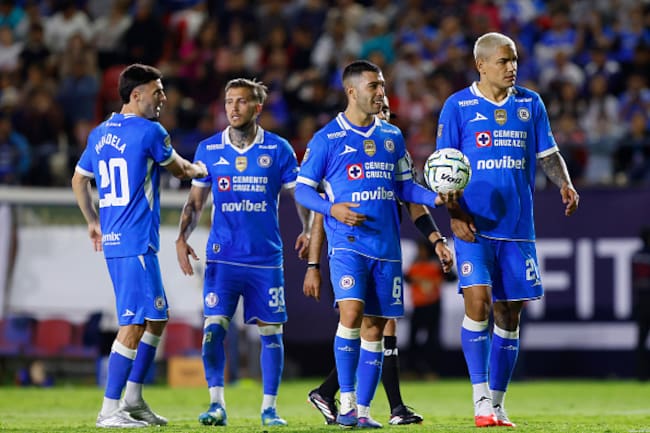 Erik Lira con Cruz Azul