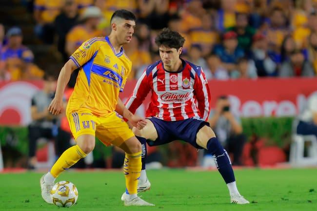 Tigres UANL vs Chivas