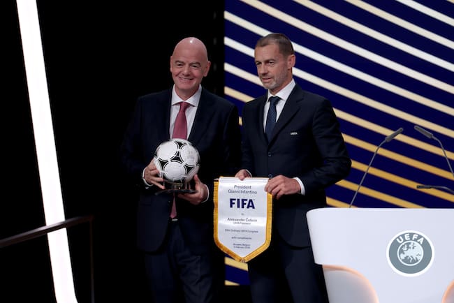 Gianni Infantino con el presidente de la UEFA, Aleksander Ceferin
