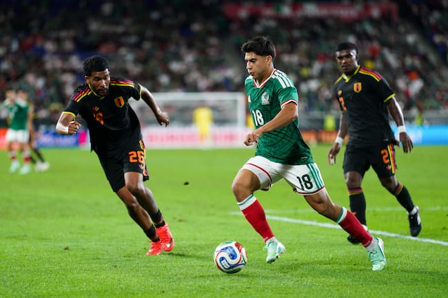 México empató a un gol contra Perú