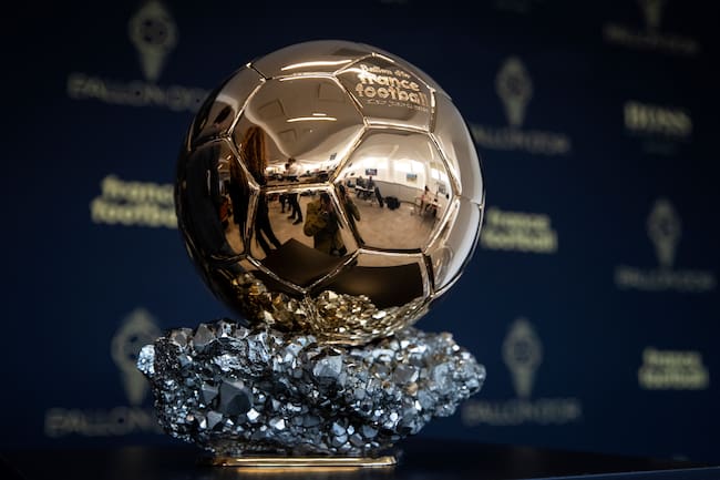 France Football otorga anualmente el “Ballon d'or” al mejor futbolista de la temporada.