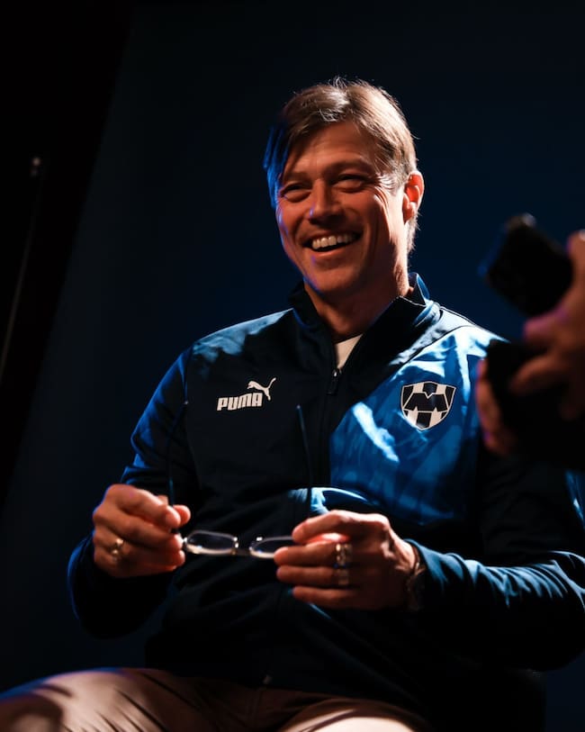 El “Pelado” ya se encuentra en Monterrey junto a su cuerpo técnico / FOTO: @Rayados