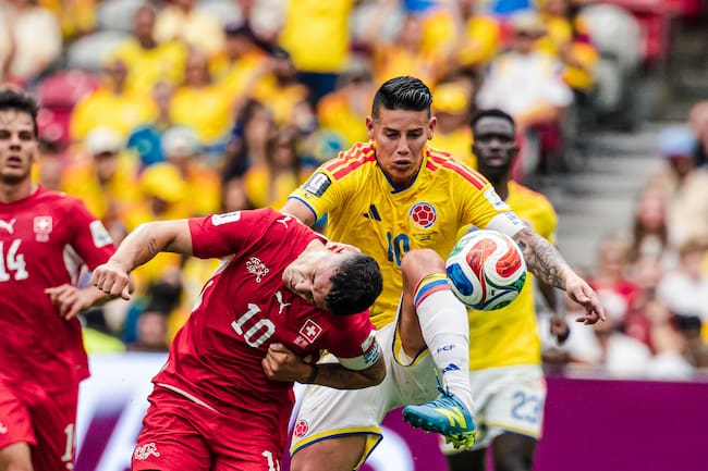 James Rodríguez disputando la Copa del Mundo con Colombia