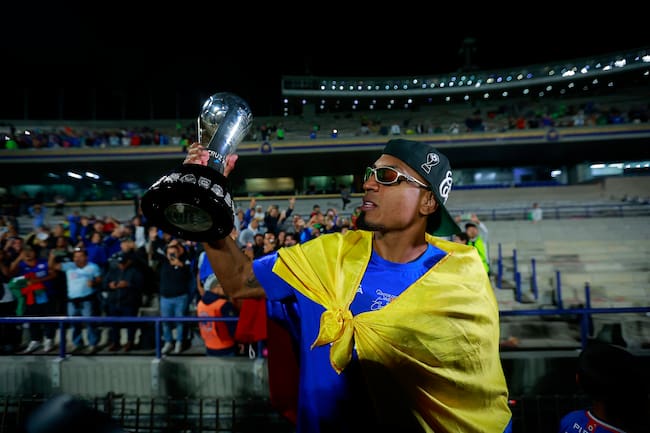 Festejo de Willer Ditta tras ganar el Clausura 2026