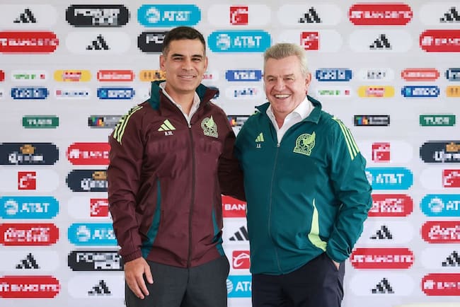 Rafael Márquez y Javier Aguirre en conferencia de prensa de su presentación oficial con la Selección Mexicana.