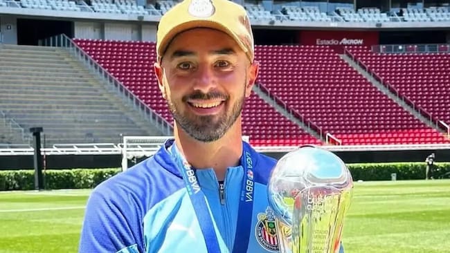 Sergio Pinto campeón con Guadalajara