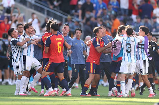 Incidentes entre España y Argentina