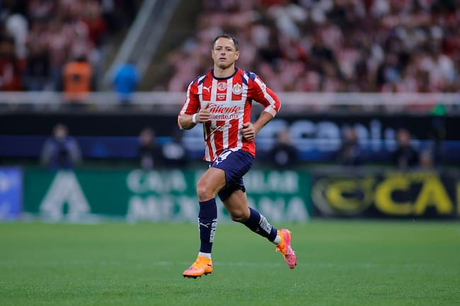 Chicharito Hernández en su segunda etapa como jugador de Chivas