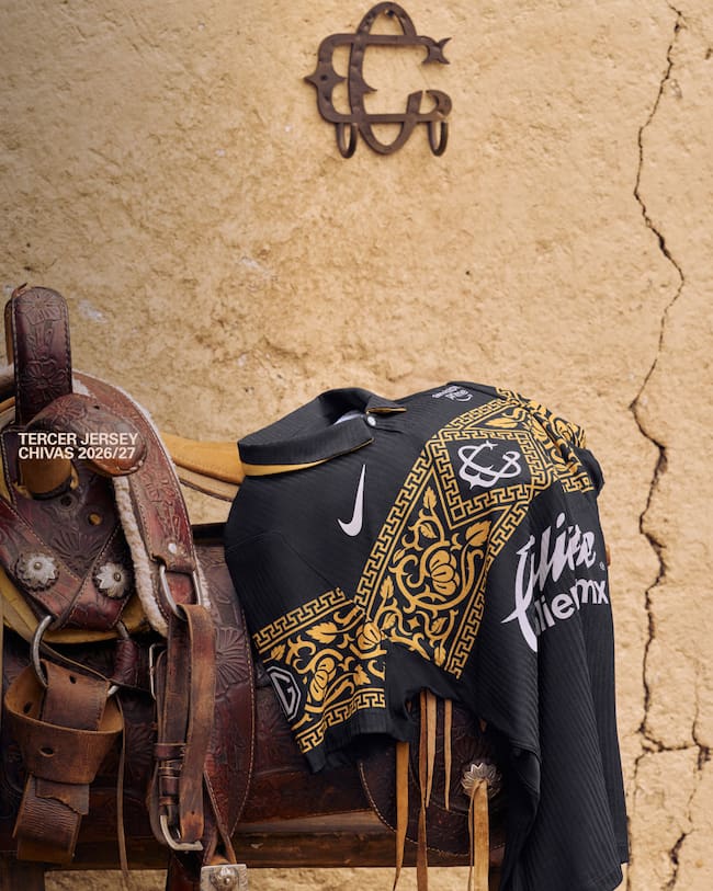Tercer uniforme de Chivas / FOTO: @Chivas