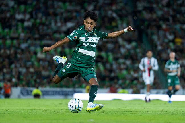 Mauricio Cuevas contra Atlas