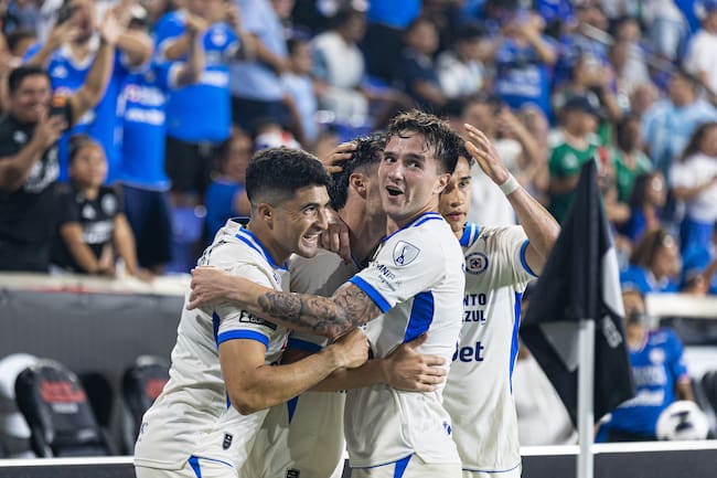 Festejo de los jugadores de la Máquina